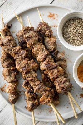  Spicy Cumin Lamb skewers -  Una deliziosa fusione di sapori piccanti e aromi affumicati dalla griglia!